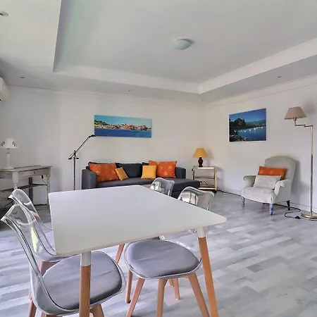 Loue 2 Ch 67 M2 Plein Sud St Aygulf 100 M Et * Fréjus